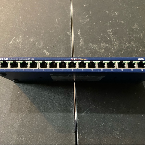 NetGear ProSafe 16 GB - Picture 3 of 5